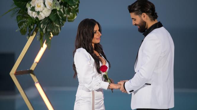 ana a primit ultimul trandafir oferit de burlacul andi constantin