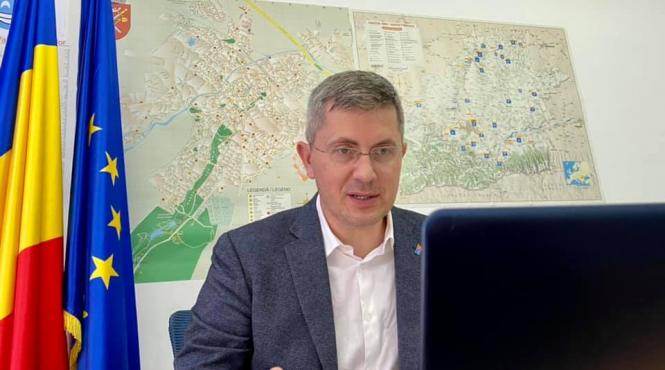 dan barna vizat intr un dosar siij face presiuni publice asupra udmr pentru desfiintarea sectiei in forma gandita de ministrul usr al justitiei