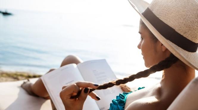 iti faci planurile de vacanta iata 5 carti de citit pe plaja