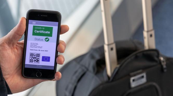 la trecerea frontierelor de stat in ue vor fi recunoscute de azi doar documentele cu cod qr