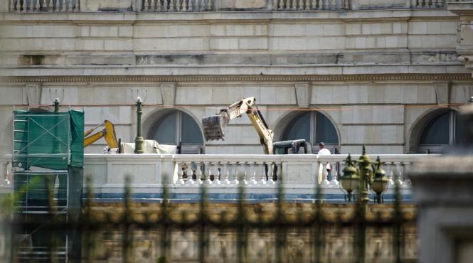 sediu de lux pentru ministerul dezvoltarii