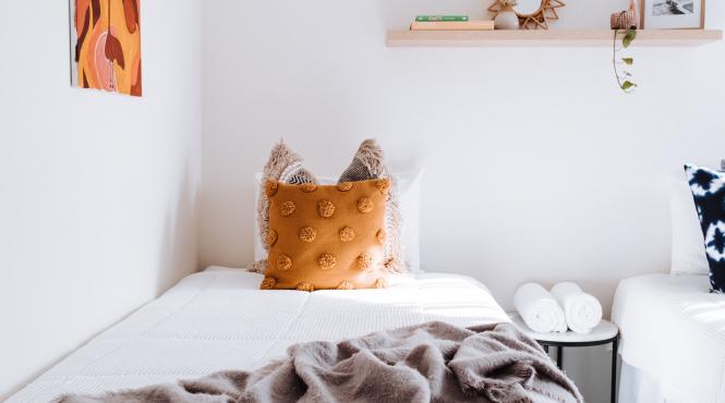 cum sa dormim mai bine in timpul caniculei ce spun specialistii