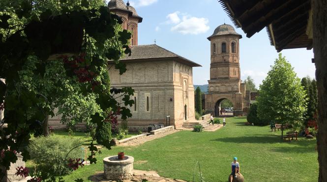 brebu locul in care dumnezeu a zavorat lumina
