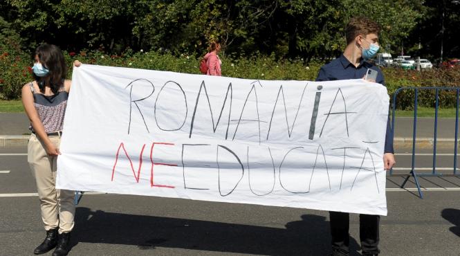 elevii au protestat in prima zi de scoala care sunt revendicarile