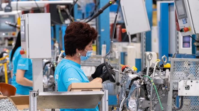 industria prelucratoare in crestere comenzile noi au inregistrat un avans de peste 27