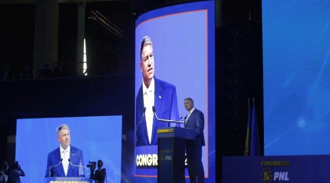 iohannis amenintat cu suspendarea demersul imposibil de dus pana la capat dar poate prelungi criza politica