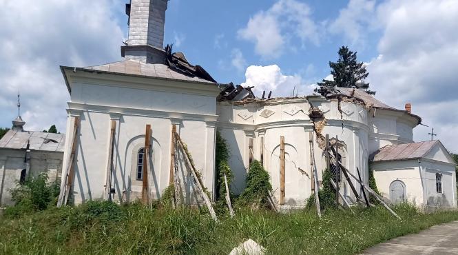 blestemul pamantului inghite bisericile din ratesti