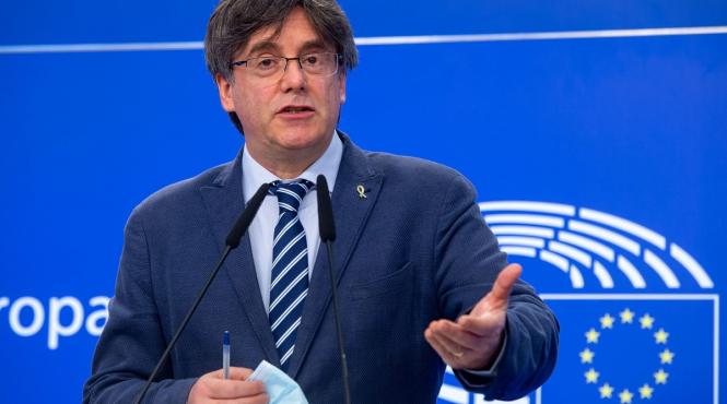 carles puigdemont revine in sardinia pentru audieri