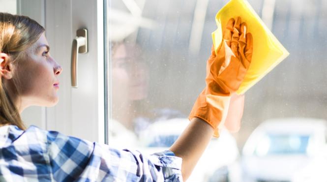 iata cum te poate ajuta o firma de curatenie din sectorul 4 in propria casa
