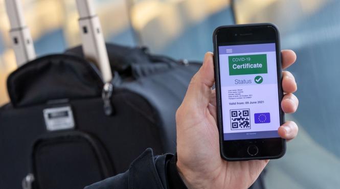 efectul certificatului verde obligatoriu in italia 10 000 de vaccinuri la prima administrare in plus