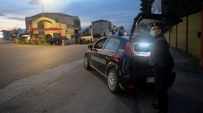 tragedie in italia o fata de 15 ani a murit dupa ce a fost impuscata de fratele ei in varsta de 13 ani