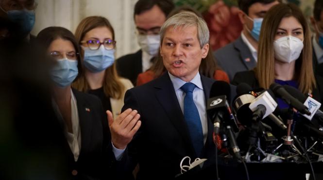 ciolos presedintele este preocupat sa atace usr care sunt subtilitatile acestei atitudini dansul stie