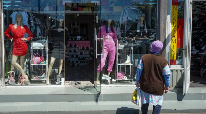 pandemia de covid 19 ne gaseste mai saraci decat criza financiara declansata in 2008