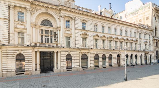 pinacoteca bucuresti un film documentar despre marea galerie de arta a capitalei