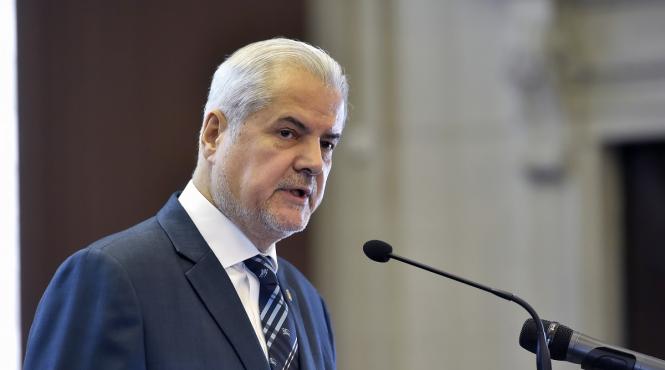 adrian nastase ar putea reveni in politica fostul premier a fost reabilitat de judecatori