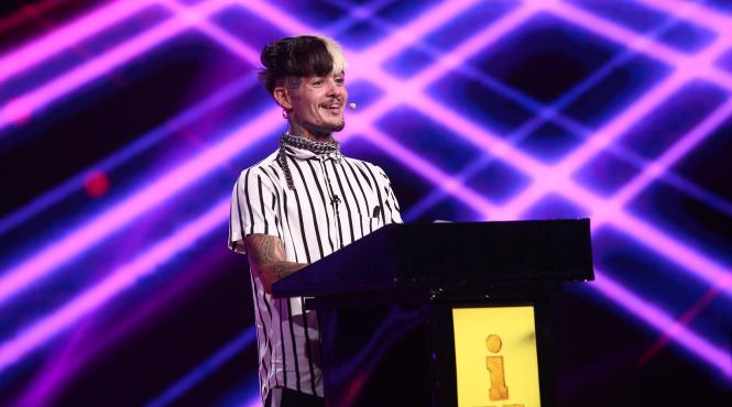 zanni roast savuros pe scena iumor duminica la antena 1 mihai bendeac daca ar exista premiul nobel pentru sinceritate