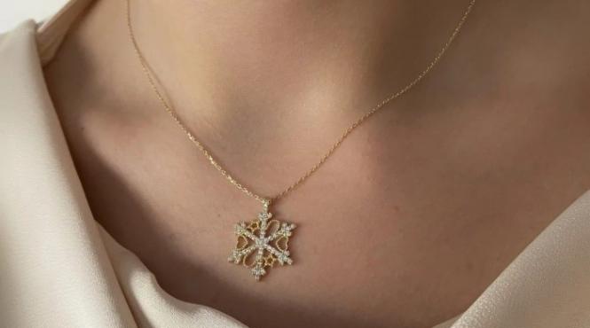 bijuterii din aur 4 idei de cadouri pentru craciun