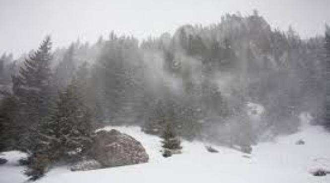 risc de avalanse in mai multe zone muntoase din tara
