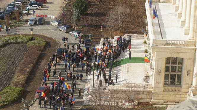 masinile ambasadorilor japoniei si sua in romania au fost vandalizate in curtea senatului surse