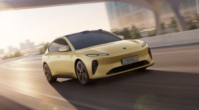 et5 provoaca model 3 rival din china pentru tesla