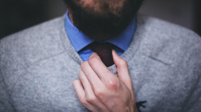 cum sa porti pulovere pentru barbati