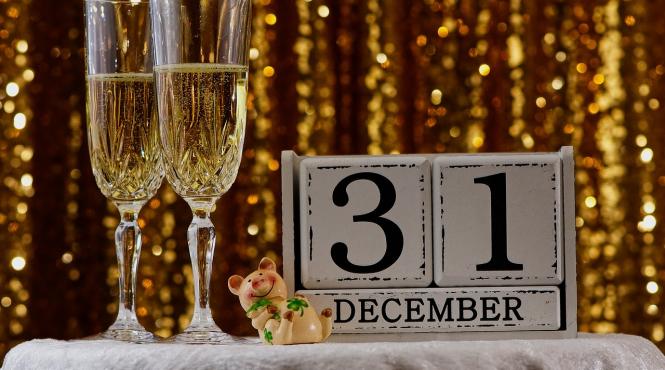 mesaje de anul nou 2022 sms uri urari si felicitari de revelion pentru sefi prieteni parinti sau persoana iubita