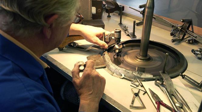 operatiunea diamantul cea mai costisitoare pacaleala din franta secolului xx