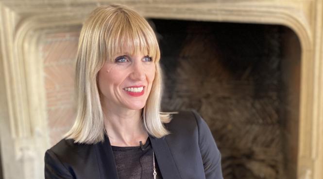 britanica tessa dunlop promoveaza romania in strainatate printr o noua serie video what is romania