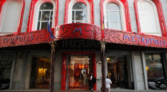 teatrul tineretului metropolis sarbatoreste 15 ani de existenta