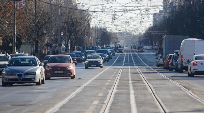 greva angajatilor stb continua politia prezenta la autobaza titan