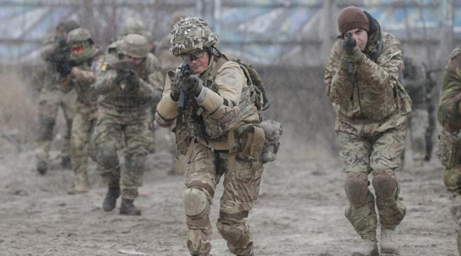 conflictul ruso ucrainean canada a trimis trupe militare in vestul ucrainei