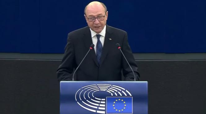 tupeul lui basescu nu are limite intre 2009 2012 beneficia de pe urma activitatilor companiilor detinute moscova astazi cere sanctiuni economice