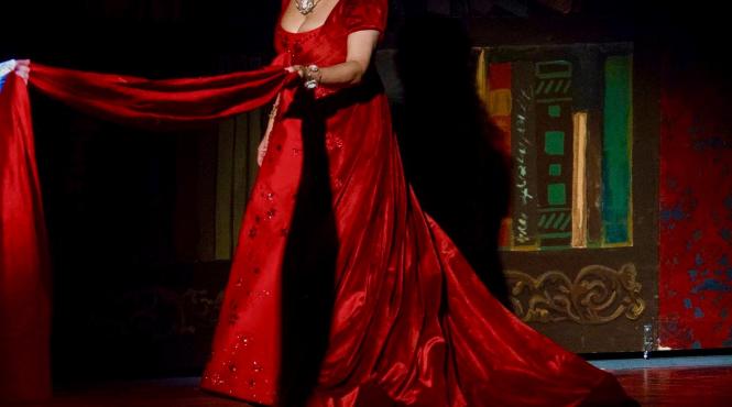 soprana anna netrebko din rusia interzisa la metropolitan opera din new york