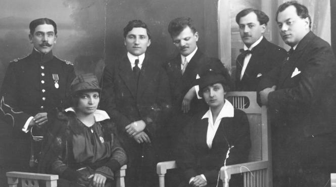 poetul vanator care a parodiat en fanfare romania belle epoque