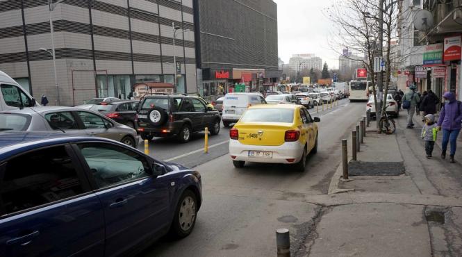 liderul usr iasi vrea ca masinile private de transport persoane in regim alternativ sa foloseasca banda speciala amenajata in orase