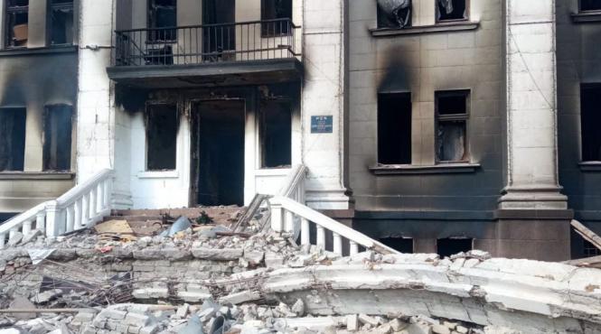 marturii de pe front povestile supravietuitorilor bombardamentului asupra teatrului din mariupol