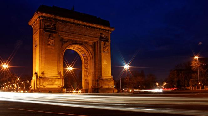 arcul de triumf va fi iluminat in albastru cu prilejul zilei constientizarii autismului