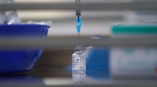3 din 4 romani cred ca autoritatile sunt lipsite de transparenta in privinta vaccinurilor anti covid