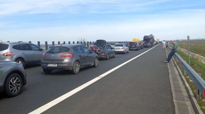 trei morti si cinci raniti intr un accident in care au fost implicate 6 masini pe a1 in timis