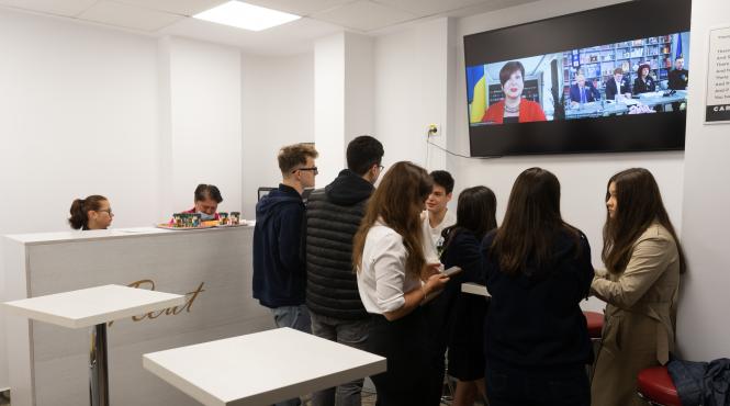 complexul educational laude reut un centru de excelenta de la gradinita pana la bacalaureat