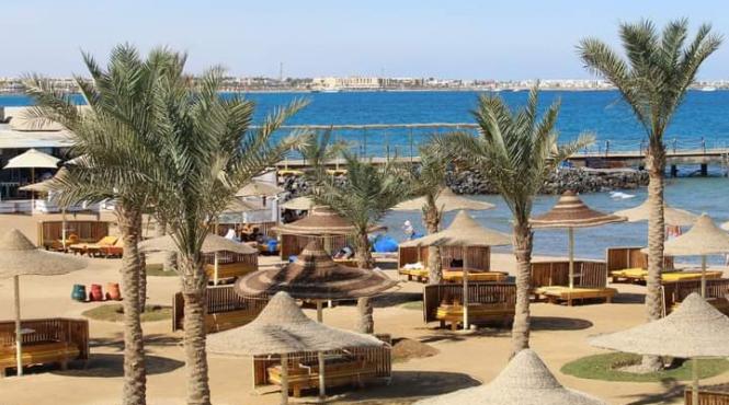 turismul se redreseaza numarul turistilor in spania a crescut de 8 ori