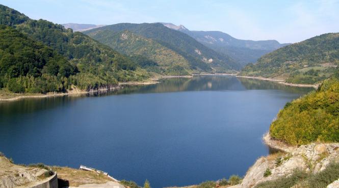 udmr vrea ca proprietarii de terenuri de langa lacurile de acumulare sa fie despagubiti retroactiv din 1996