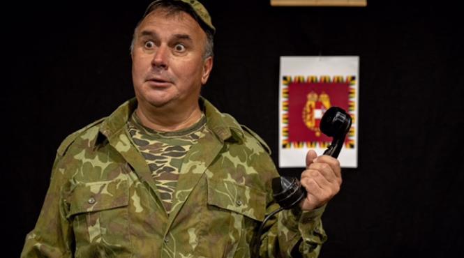 tnrs prezinta avanpremiera spectacolului svejk pe front