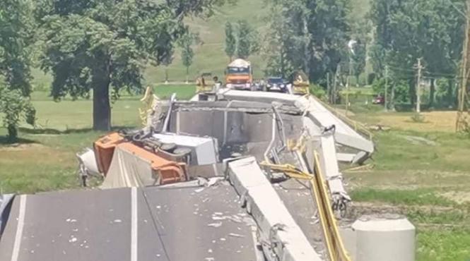 incident grav in neamt un pod s a prabusit la 9 luni dupa reparatii