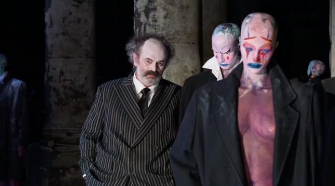 eveniment exceptional la sala mare a nationalului iesean antonin artaud familia cenci dupa shelley si stendhal in regia lui silviu purcarete