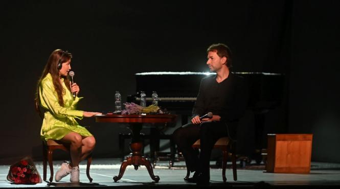 laetitia casta a vrajit publicul la fits 2022