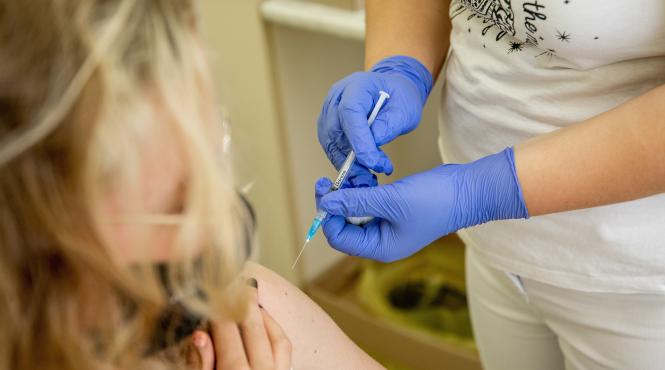 mintea cea de pe urma se cauta centre de vaccinare