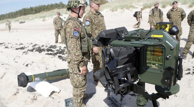 letonia cheama toti tinerii in armata