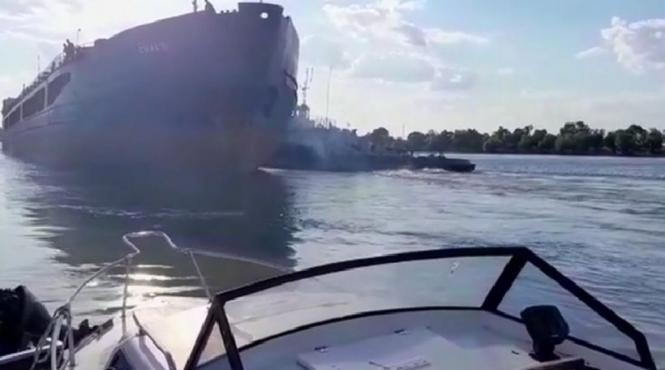 accident pe dunare o nava ucraineana a lovit ambarcatiuni ale politiei romane de frontiera