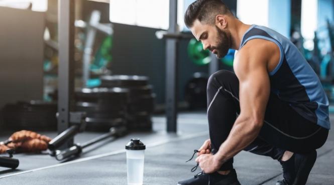 un ghid al pantofilor pentru antrenament ce sneakersi barbati alegi pentru training